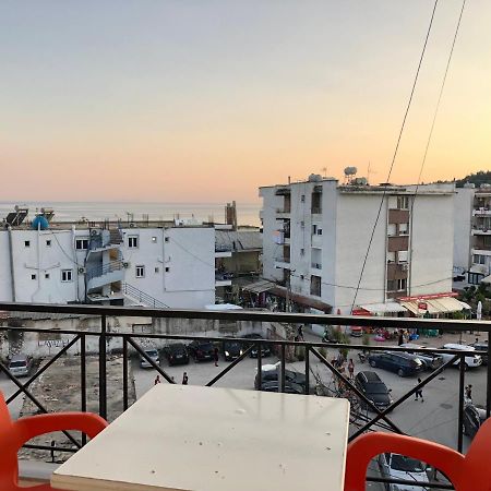 Center Hotel Pirro Himare Exterior photo